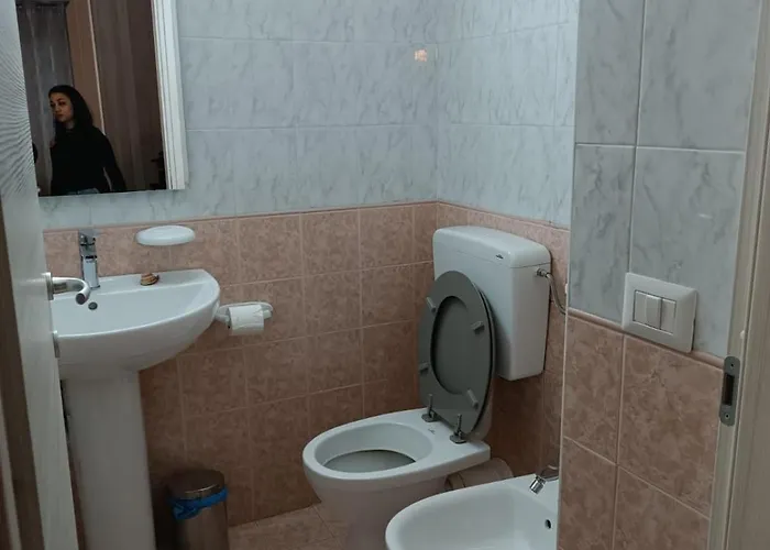 Emilia Via Emilia Ovest 224 Apartamento *